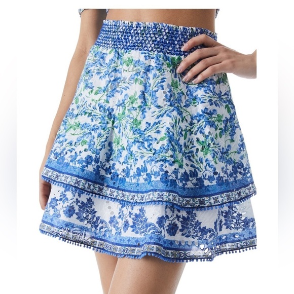 Alice + Olivia Dresses & Skirts - NEW Alice + Olivia Crawford Smocked Mini Skirt